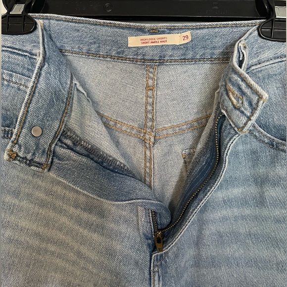 LEVI’S High Loose Denim Shorts - Picture 3 of 8